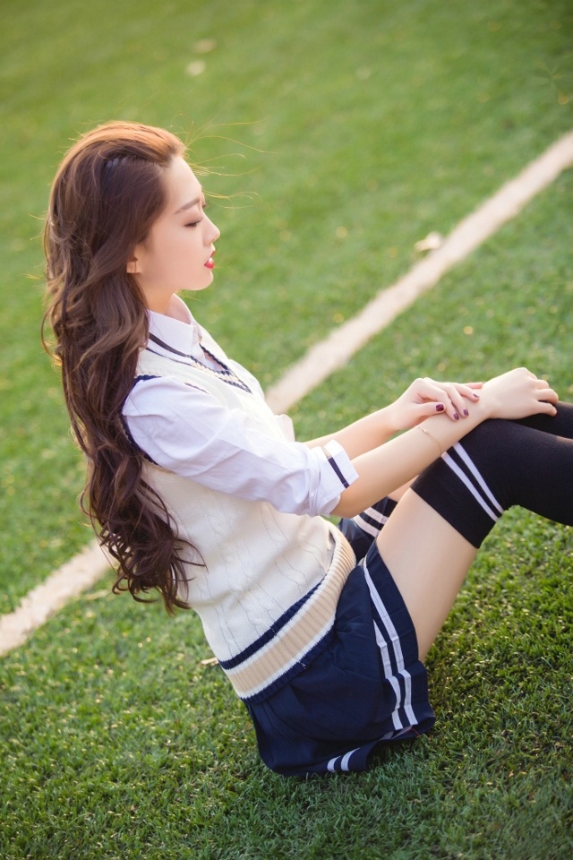 两个女生互相吃_: 大胆预测的未来局面，你是否愿意相信？